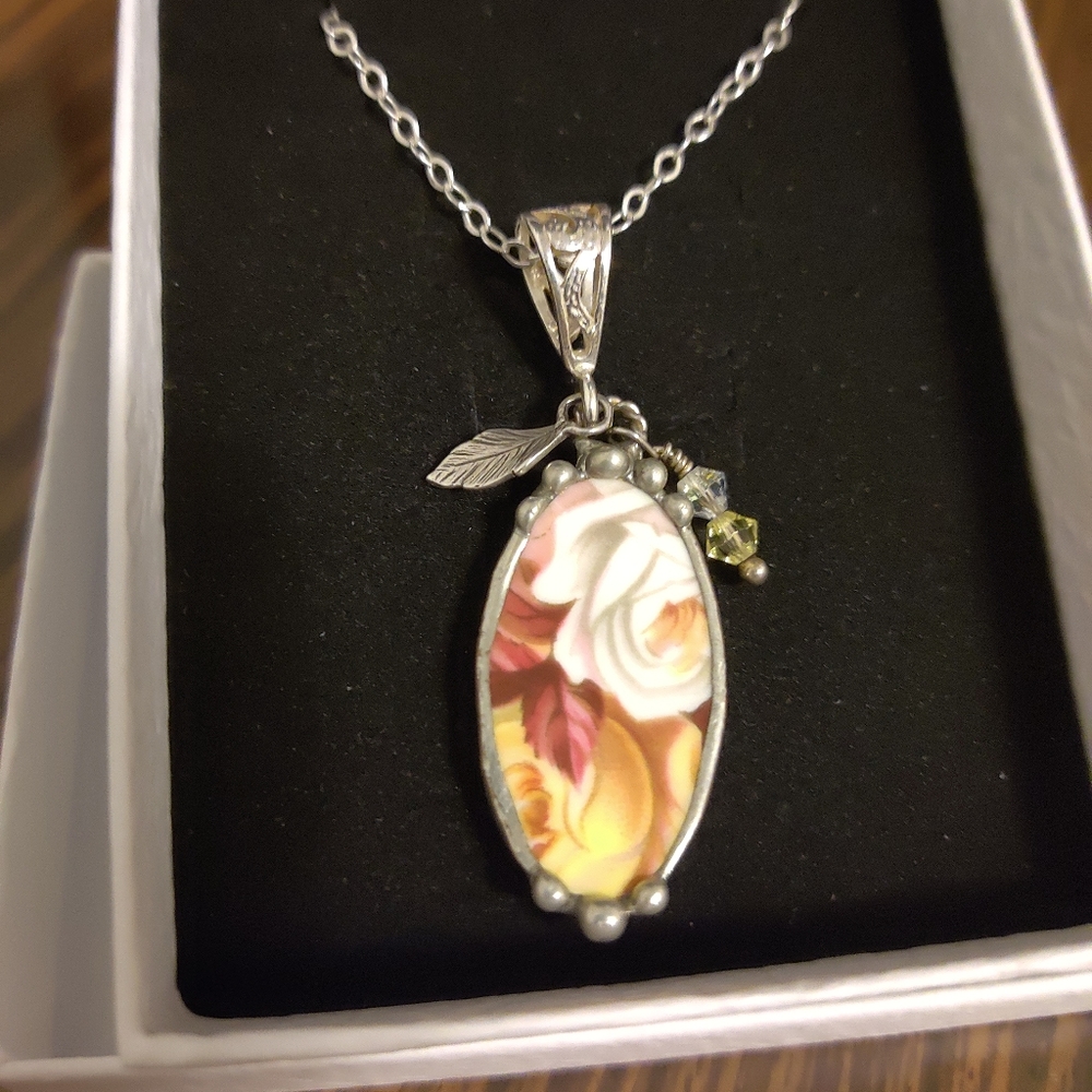 Handmade Silver and Ceramic Rose Necklace - Picture 3 of 5